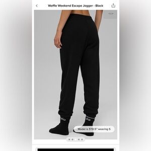 Alo waffle weekend escape joggers